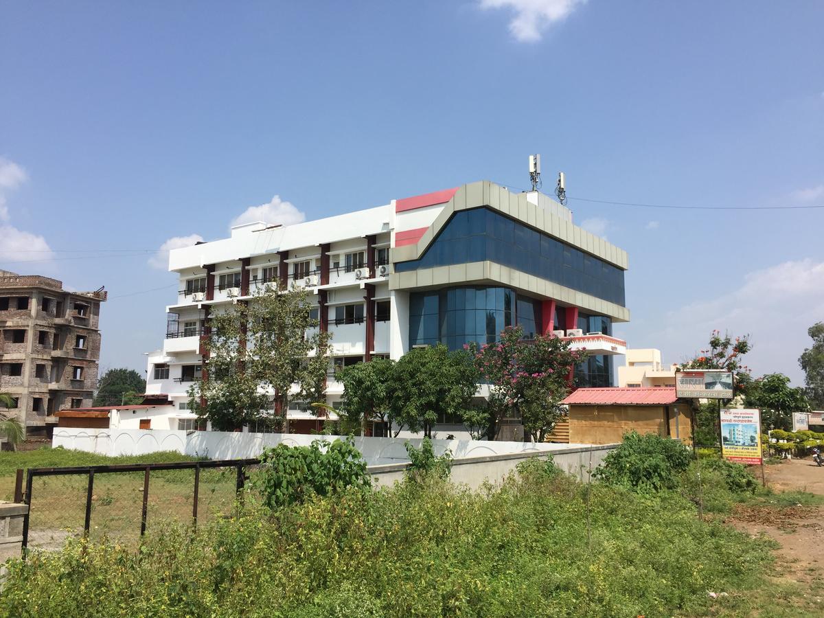 Sarang Lodging & Boarding Satara Exterior photo