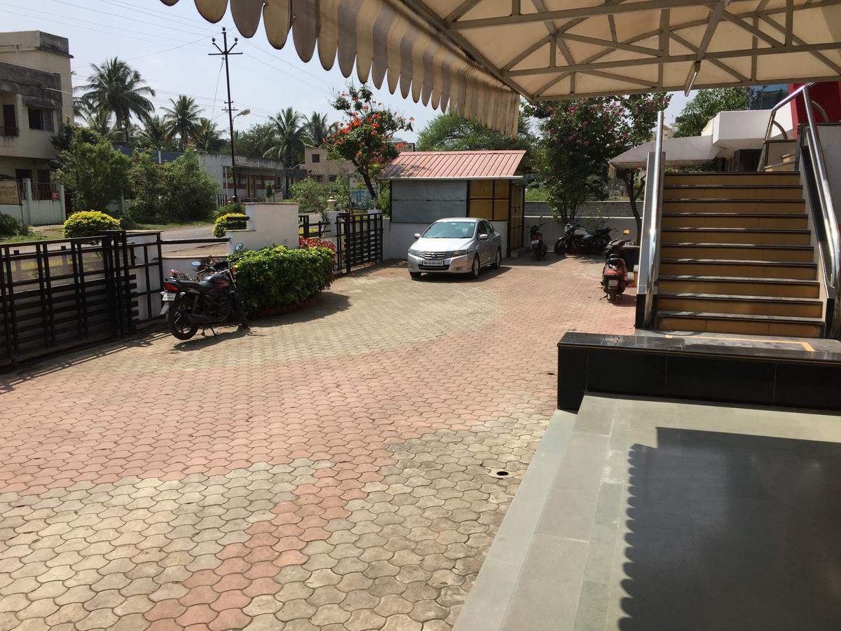 Sarang Lodging & Boarding Satara Exterior photo