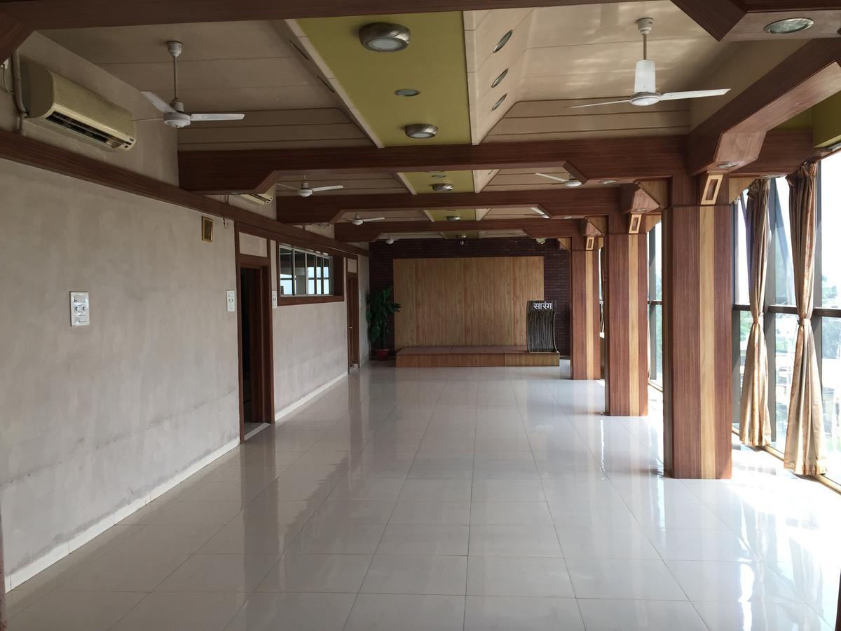 Sarang Lodging & Boarding Satara Exterior photo