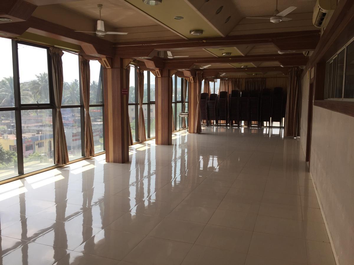 Sarang Lodging & Boarding Satara Exterior photo
