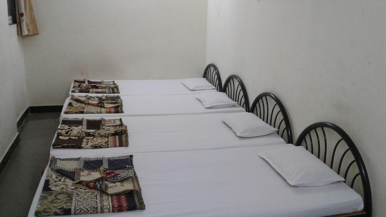 Sarang Lodging & Boarding Satara Exterior photo